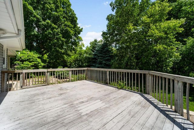 518 W Grand AVENUE, Port Washington, WI 53074