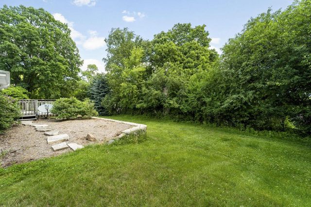 518 W Grand AVENUE, Port Washington, WI 53074