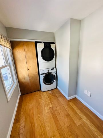 82 E High Street 1, Avon, MA 02322