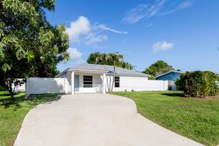 5060 SE EBBTIDE Avenue, Stuart, FL 34997