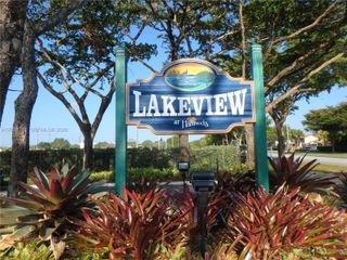 9727 Hammocks Boulevard 101D, Miami, FL 33196