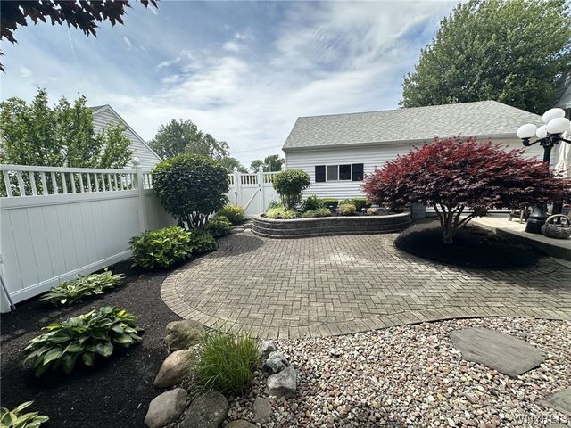 2921 Shenandoah Drive, Hamburg, NY 14075