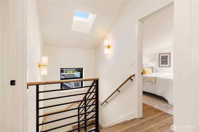 8253 Densmore Avenue N, Seattle, WA 98103