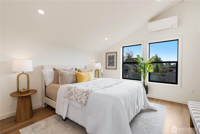 8253 Densmore Avenue N, Seattle, WA 98103