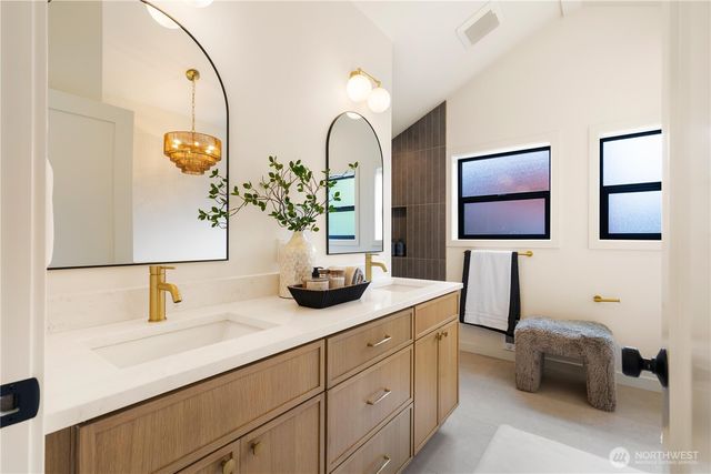 8253 Densmore Avenue N, Seattle, WA 98103