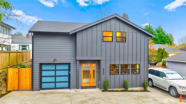 8253 Densmore Avenue N, Seattle, WA 98103