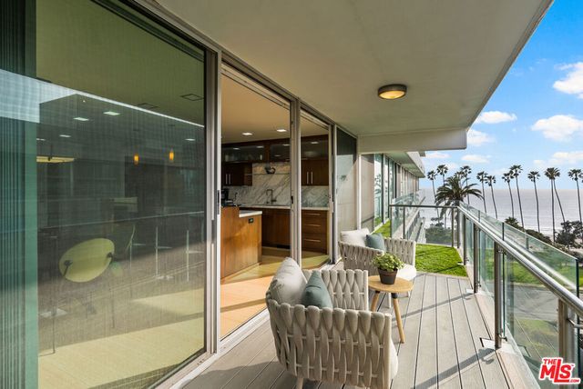 535 Ocean Avenue 8C, Santa Monica, CA 90402