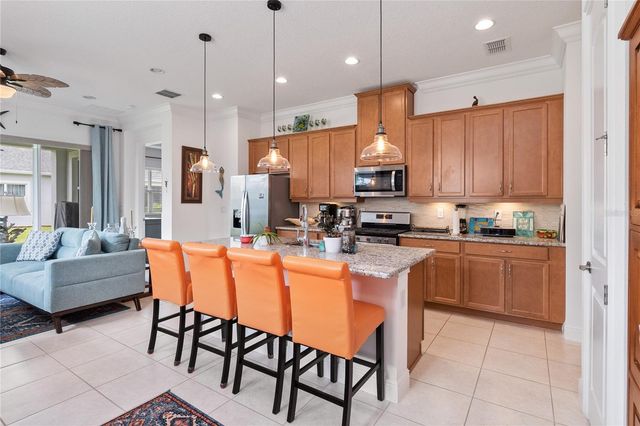 2557 YELLOW BRICK ROAD, St Cloud, FL 34772