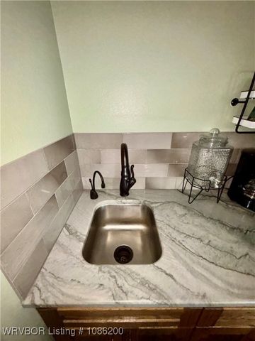 21887 Ranch Road, Howe, OK 74940