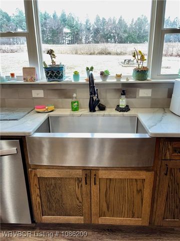 21887 Ranch Road, Howe, OK 74940