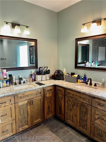 21887 Ranch Road, Howe, OK 74940