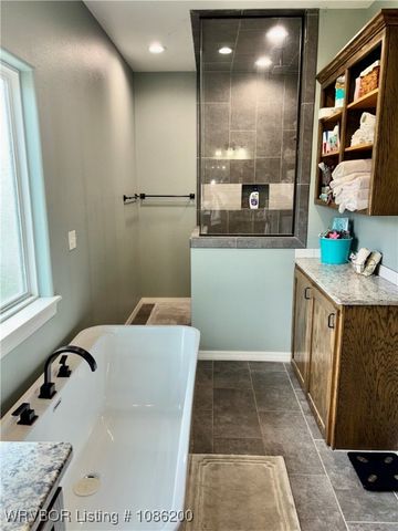 21887 Ranch Road, Howe, OK 74940