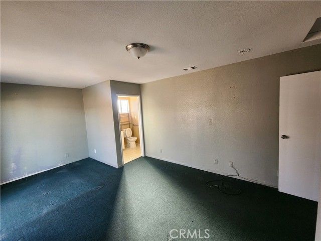 8850 3rd, Hesperia, CA 92345