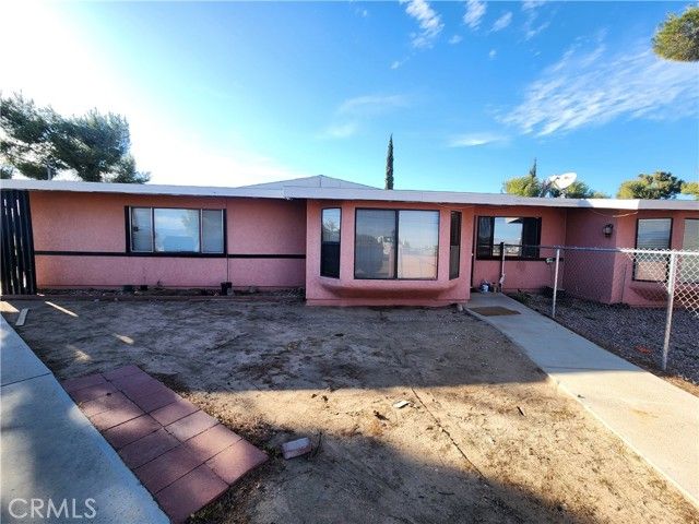 8850 3rd, Hesperia, CA 92345