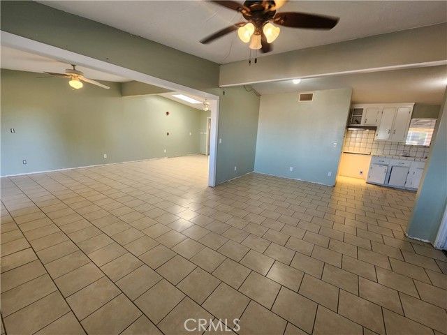 8850 3rd, Hesperia, CA 92345