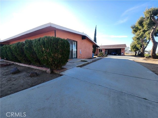 8850 3rd, Hesperia, CA 92345