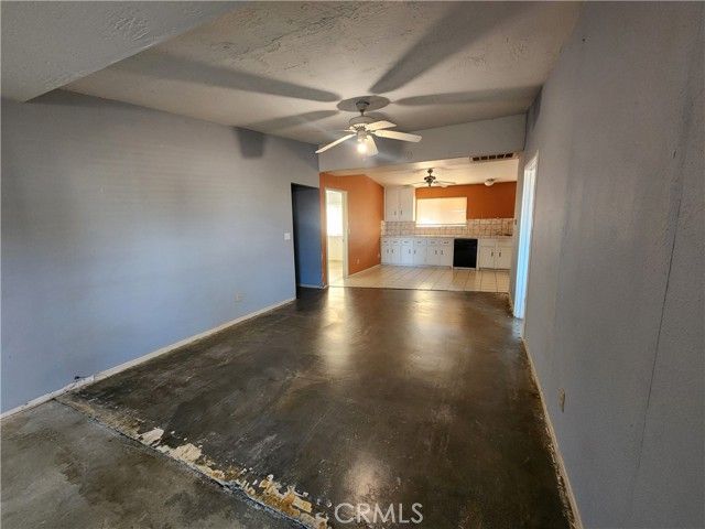 8850 3rd, Hesperia, CA 92345