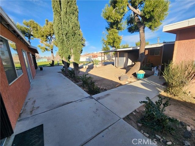 8850 3rd, Hesperia, CA 92345