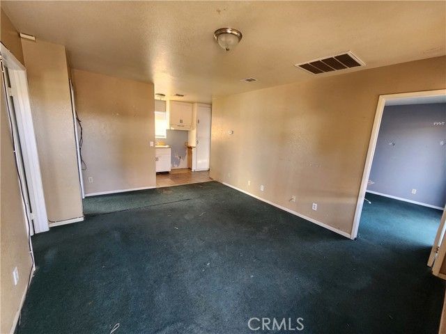 8850 3rd, Hesperia, CA 92345