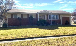 140 Mohan Drive, Florissant, MO 63033