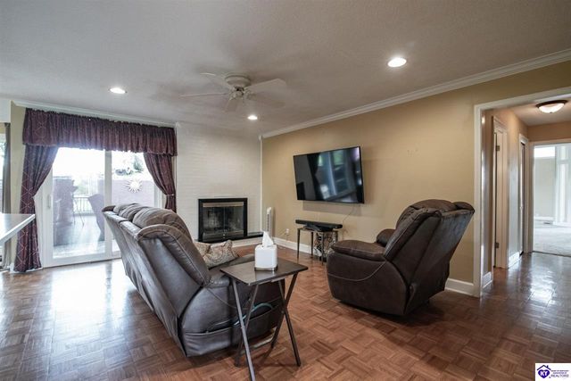 812 Burgundy Court, Elizabethtown, KY 42701