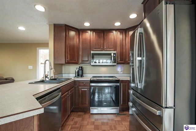 812 Burgundy Court, Elizabethtown, KY 42701