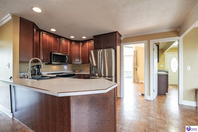 812 Burgundy Court, Elizabethtown, KY 42701