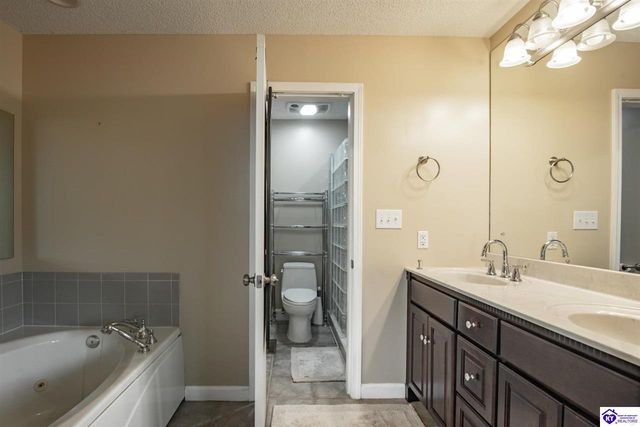 812 Burgundy Court, Elizabethtown, KY 42701