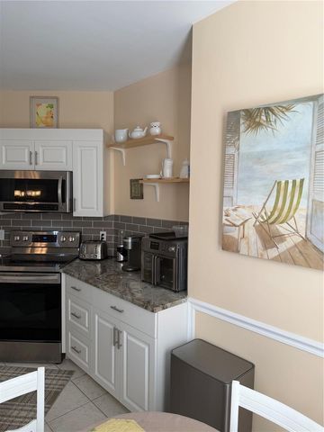 14980 VISTA VIEW WAY 201, Fort Myers, FL 33919