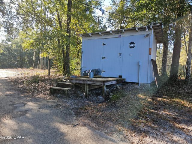 2447 Greenhead Road, Chipley, FL 32428