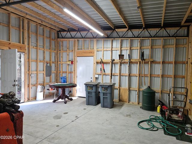 2447 Greenhead Road, Chipley, FL 32428