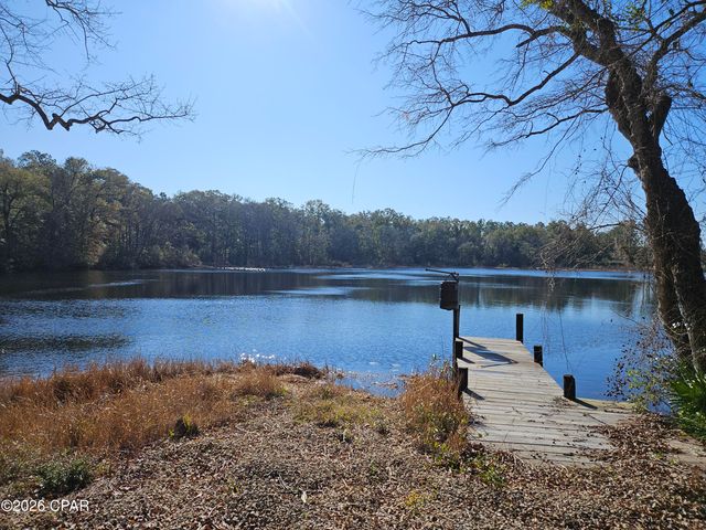 2447 Greenhead Road, Chipley, FL 32428