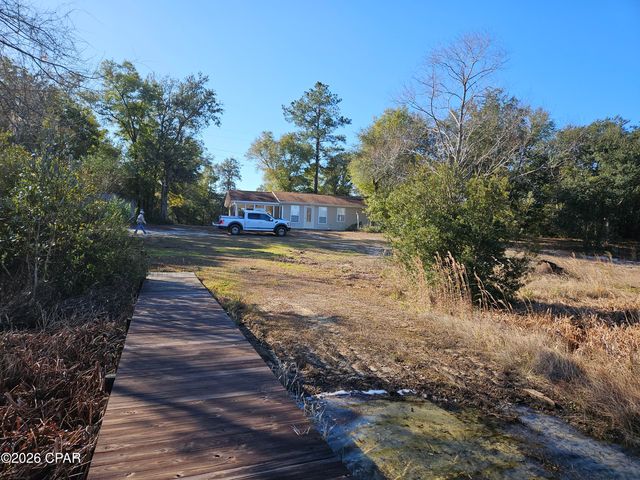 2447 Greenhead Road, Chipley, FL 32428