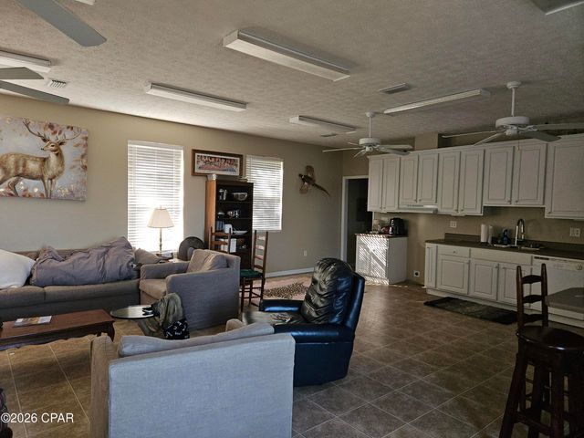 2447 Greenhead Road, Chipley, FL 32428