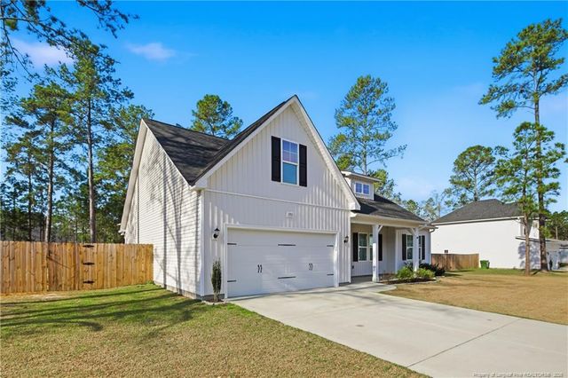 193 Cafe Prince Court, Raeford, NC 28376
