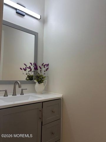 24 Painted Wagon Road, Holmdel, NJ 07733