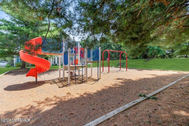 24 Painted Wagon Road, Holmdel, NJ 07733