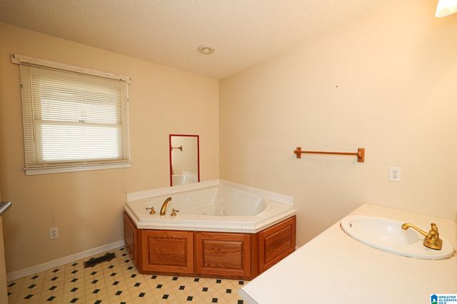 230 TWIN OAKS DRIVE, Wedowee, AL 36278