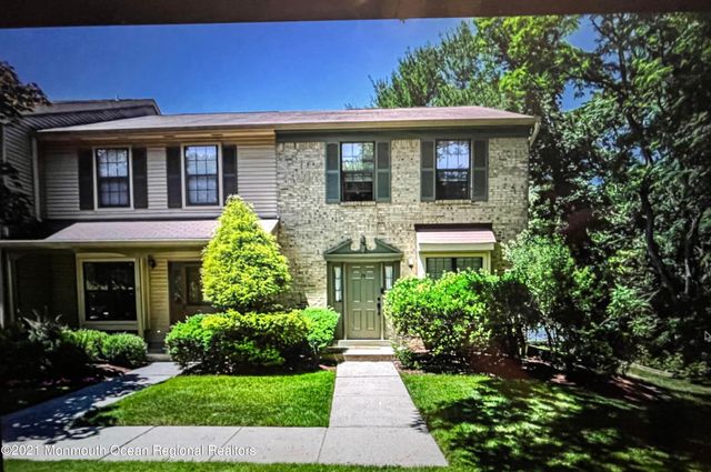 24 Balmoral Court, Matawan, NJ 07747