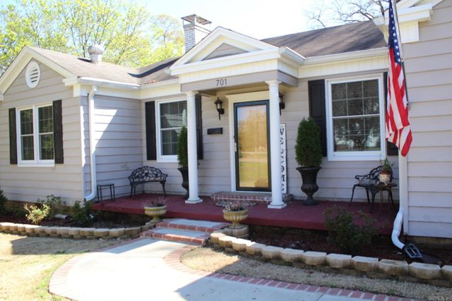 701 W Sunset, Nashville, AR 71852