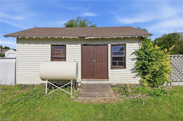 1600 W Main ST, Elizabeth City, NC 27909