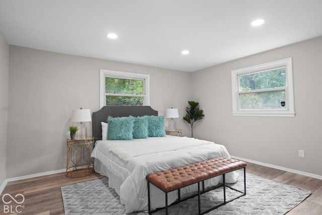7337 Woodside Drive, Indianapolis, IN 46260