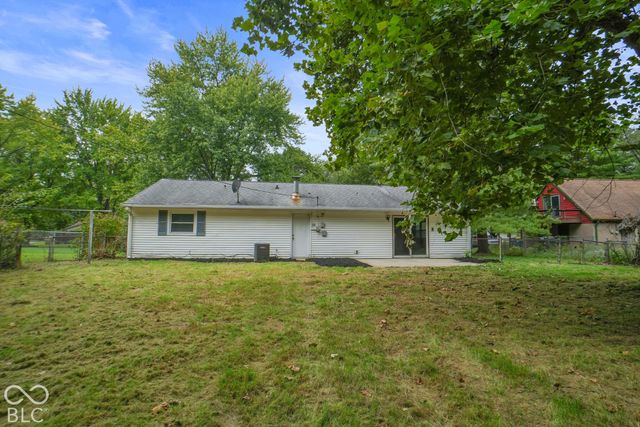 7337 Woodside Drive, Indianapolis, IN 46260