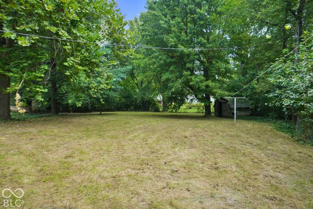7337 Woodside Drive, Indianapolis, IN 46260