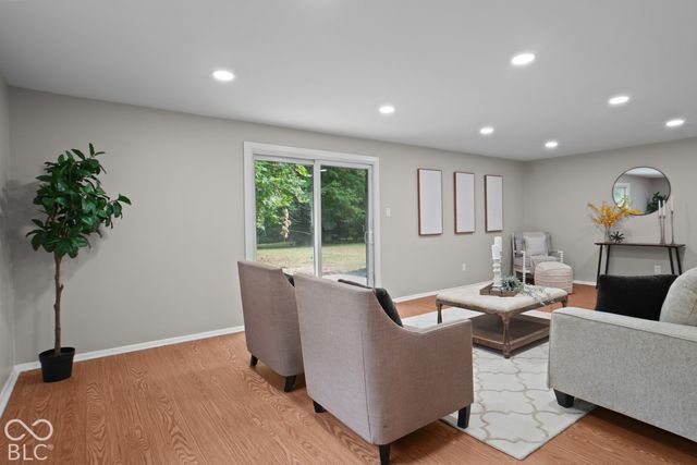 7337 Woodside Drive, Indianapolis, IN 46260