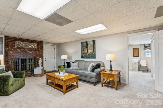 8815 Columbus Street, Davidson, NC 28036