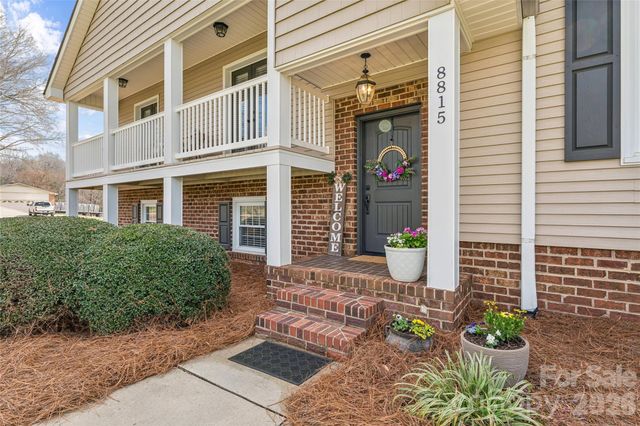 8815 Columbus Street, Davidson, NC 28036