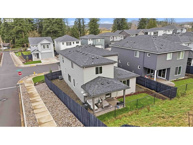 292 W MAPLE St, Washougal, WA 98671