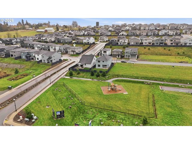 292 W MAPLE St, Washougal, WA 98671