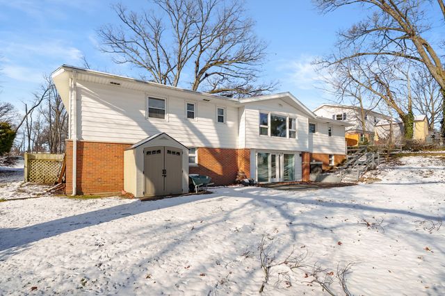 7639 Woodcrest Street, Portage, MI 49024